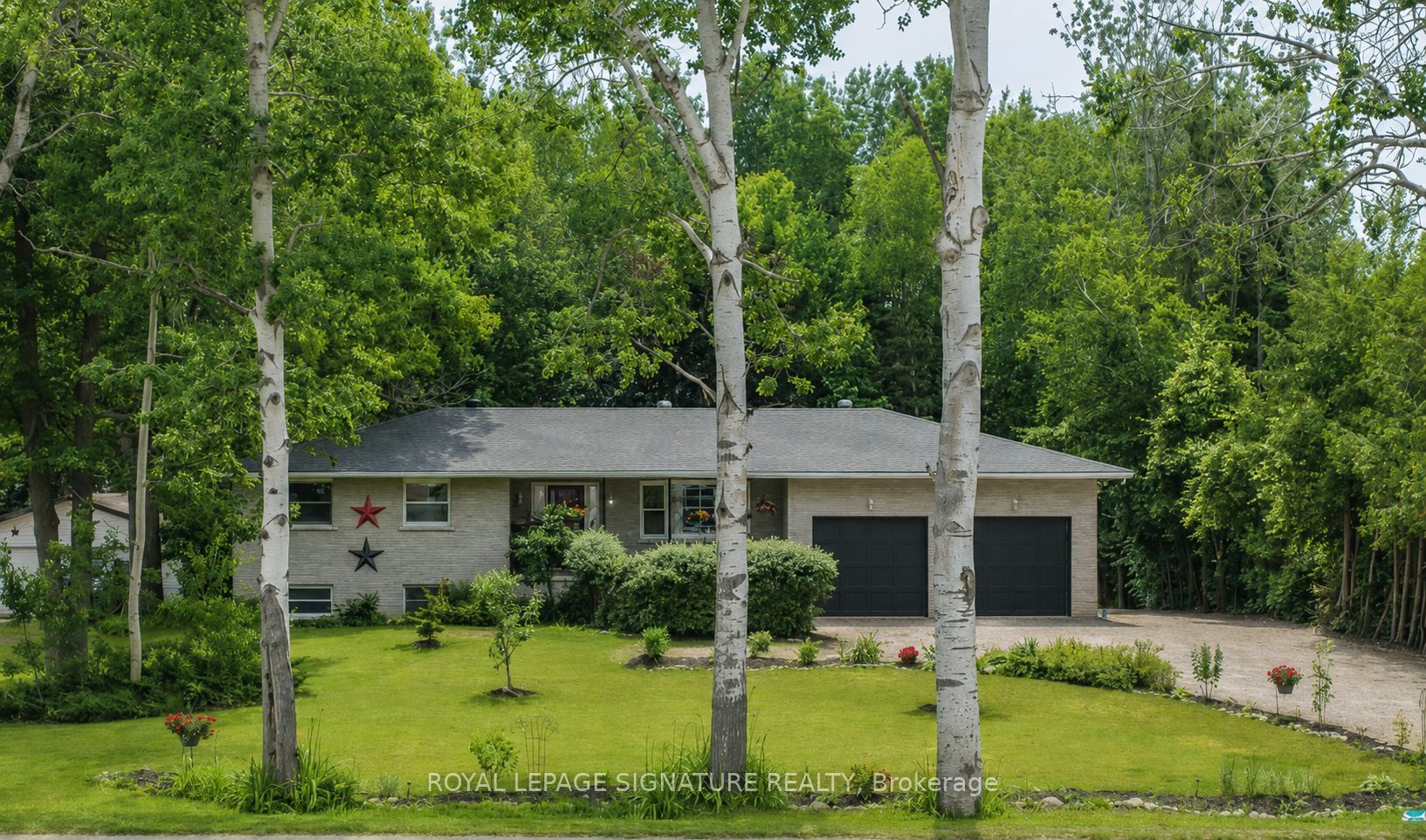 1729 Mosley Street, Wasaga Beach, ON L9Z 1Z8 photo 2