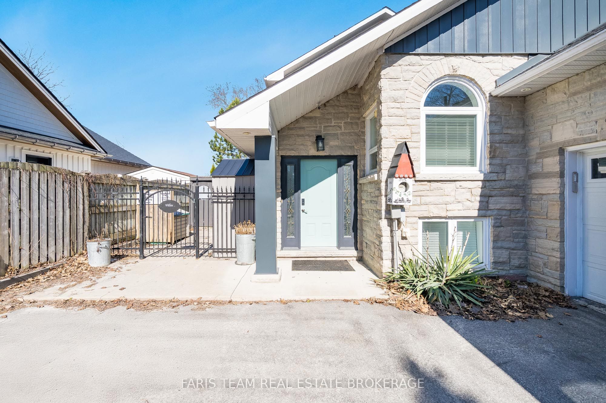 60 River Avenue Crescent, Wasaga Beach, ON L9Z 2K6 photo 4