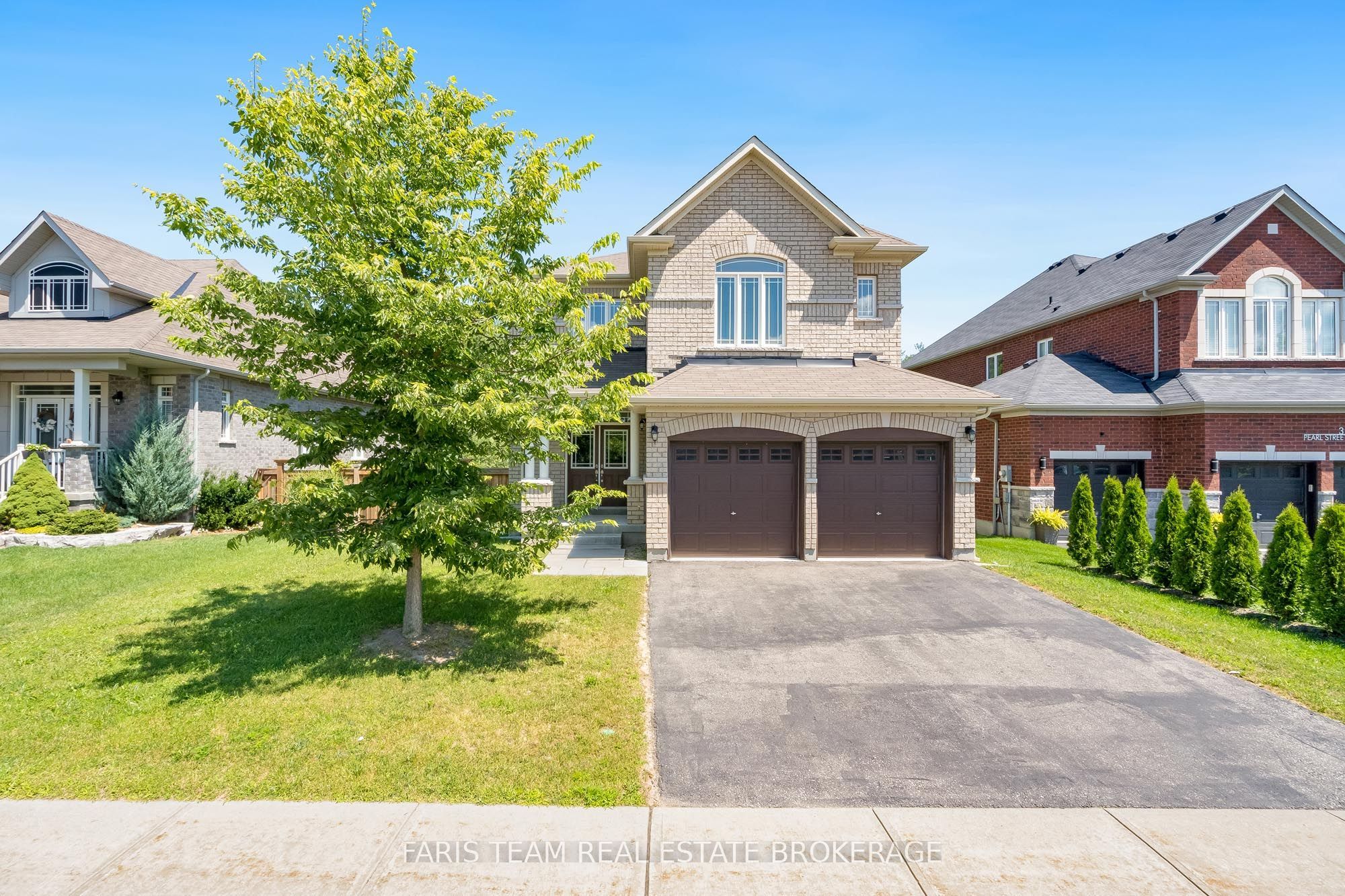 33 Pearl Street, Wasaga Beach, ON L9Z 0G9 photo 3