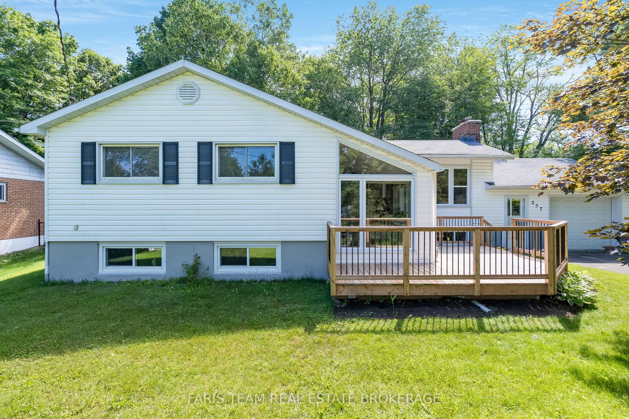 257 Church Street, Penetanguishene, ON L9M 1G6 photo 5