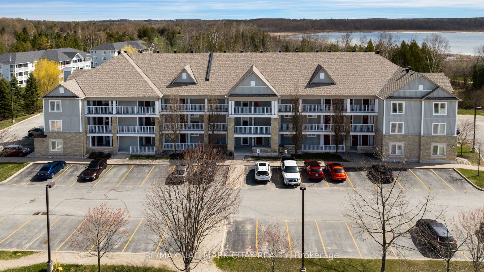 40 Mulligan Lane 307, Wasaga Beach, ON L9Z 0C5 photo 2