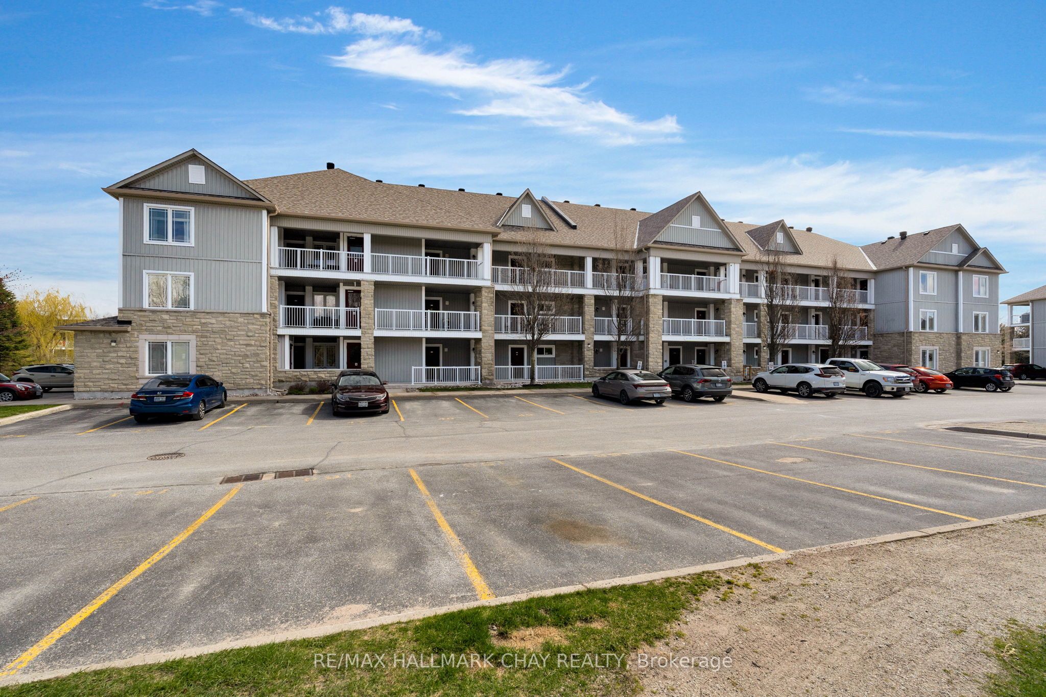 40 Mulligan Lane 307, Wasaga Beach, ON L9Z 0C5 photo 3