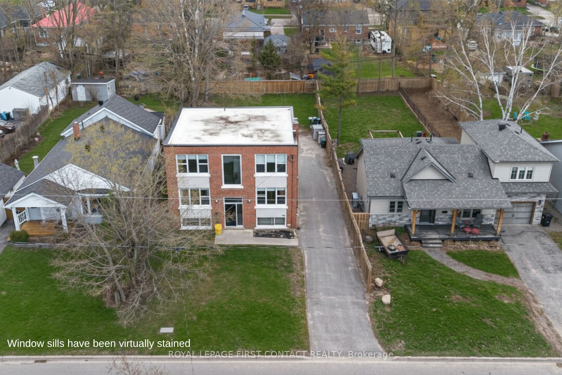 134 Napier Street, Barrie, ON L4M 1W5 photo 3