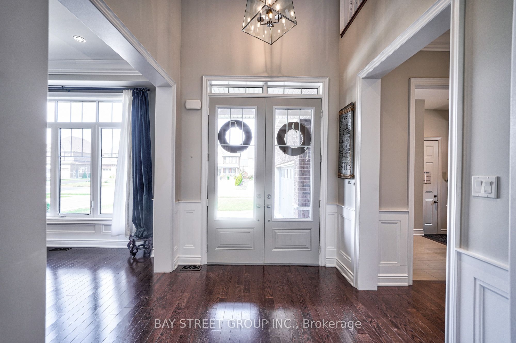 23 Trail Boulevard, Springwater, ON L9X 0S3 photo 3