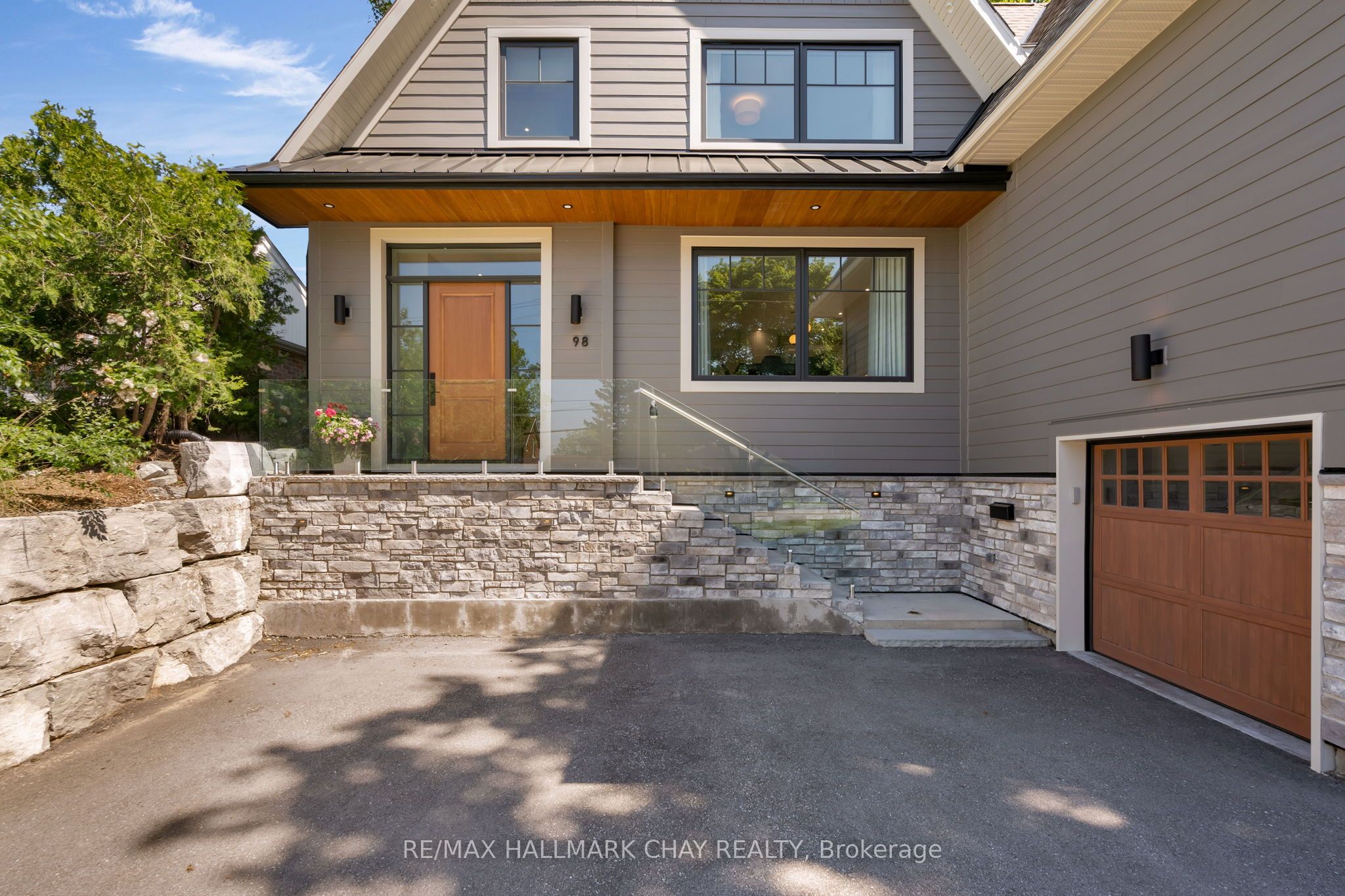 98 Shanty Bay Road, Barrie, ON L4M 1E2 photo 4