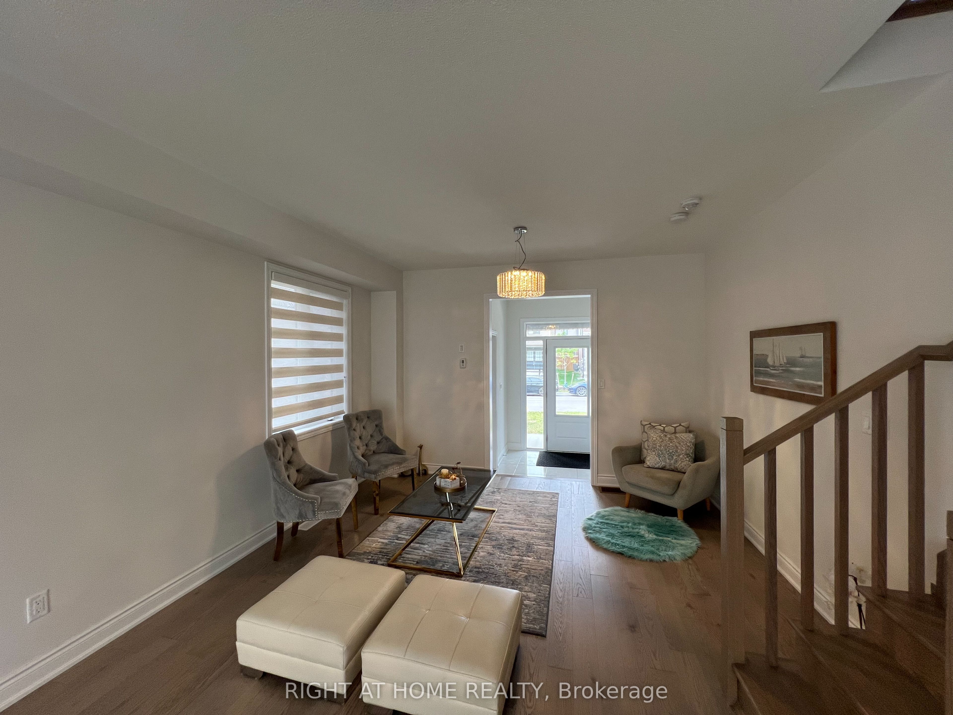 24 Tamworth Terrace W, Barrie, ON L9J 0L5 photo 4