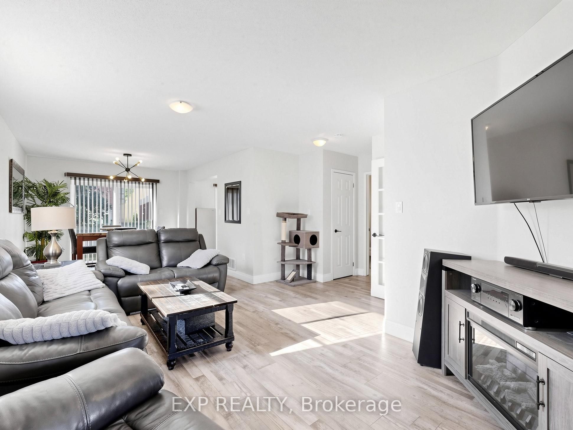 6 Booth Lane, Barrie, ON L4N 0S4 photo 3