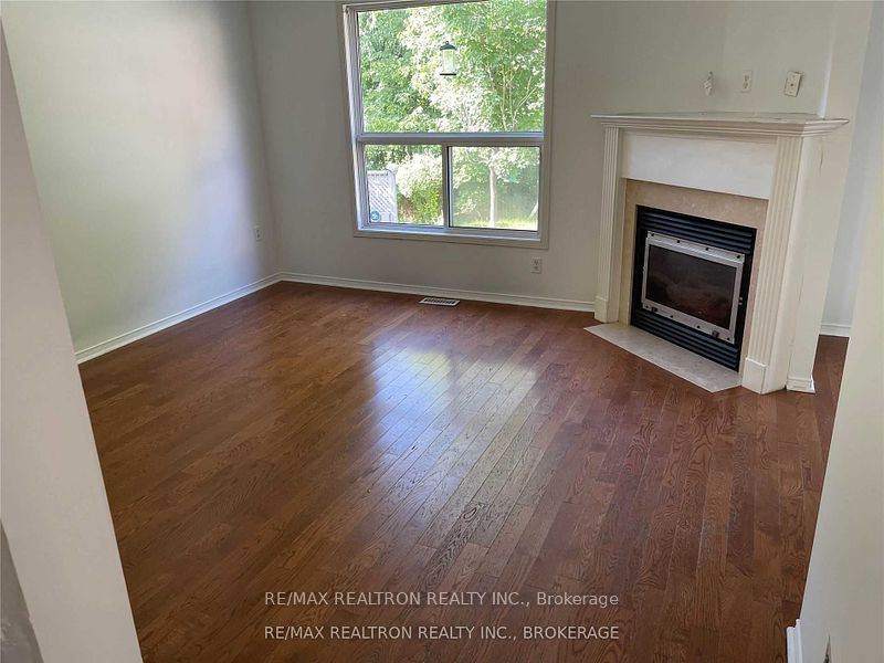 158 Taylor Drive, Barrie, ON L4N 8L1 photo 3