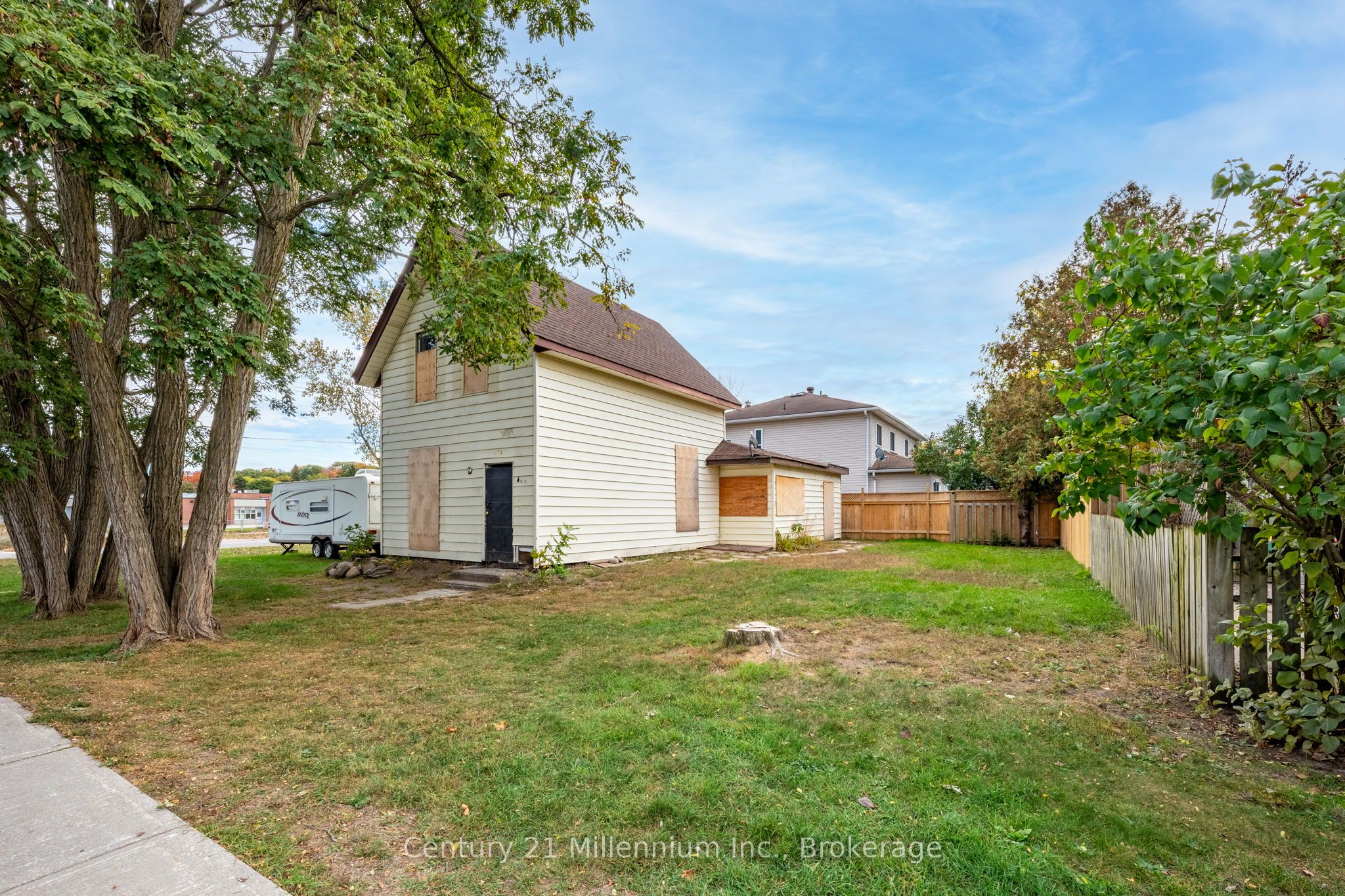 469 Robert Street, Midland, ON L4R 2M4 photo 2