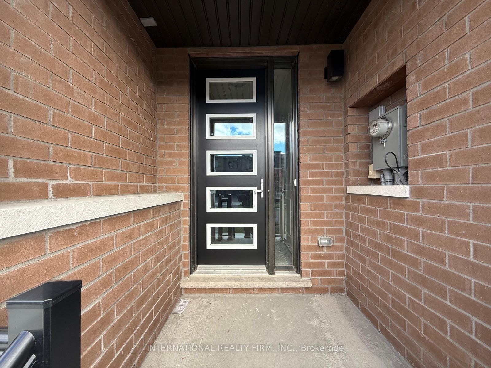 150 Turnberry Lane, Barrie, ON L9J 0M3 photo 4
