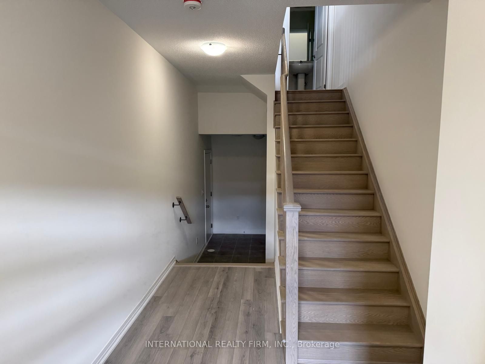 150 Turnberry Lane, Barrie, ON L9J 0M3 photo 5