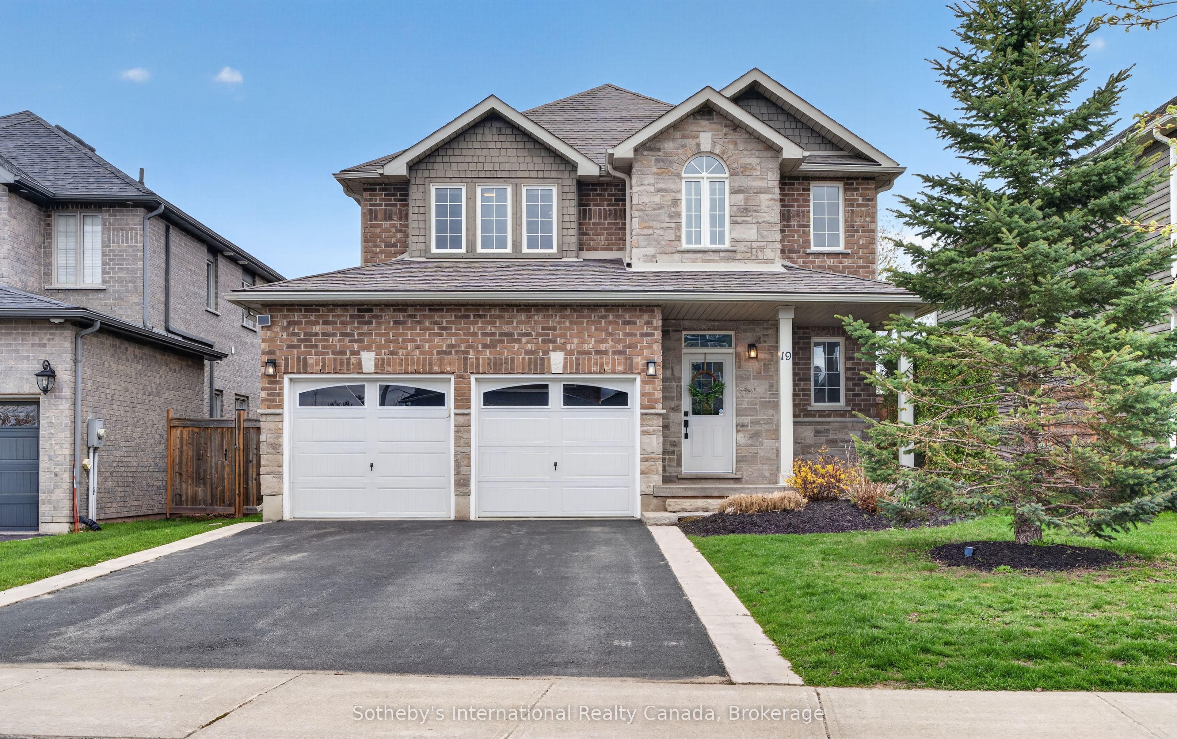 19 Garbutt Crescent, Collingwood, ON L9Y 0H5