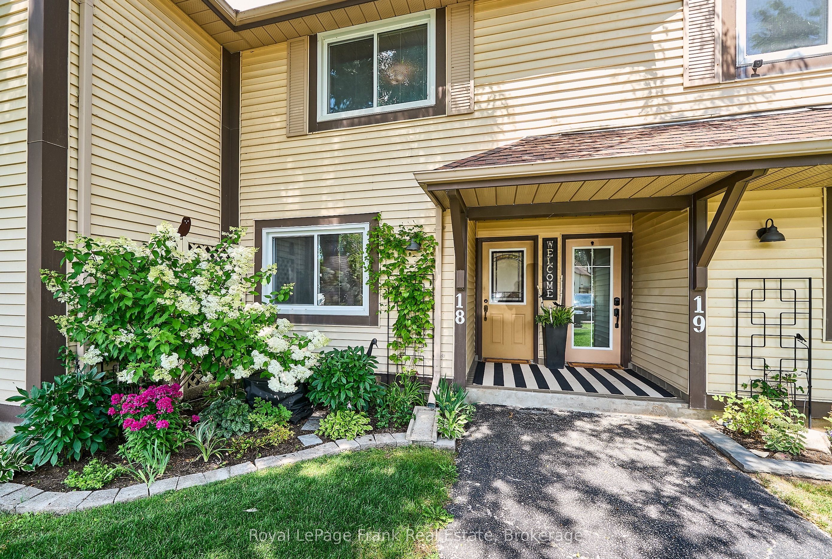 11 Laguna Parkway 18, Ramara, ON L0K 1B0 photo 2