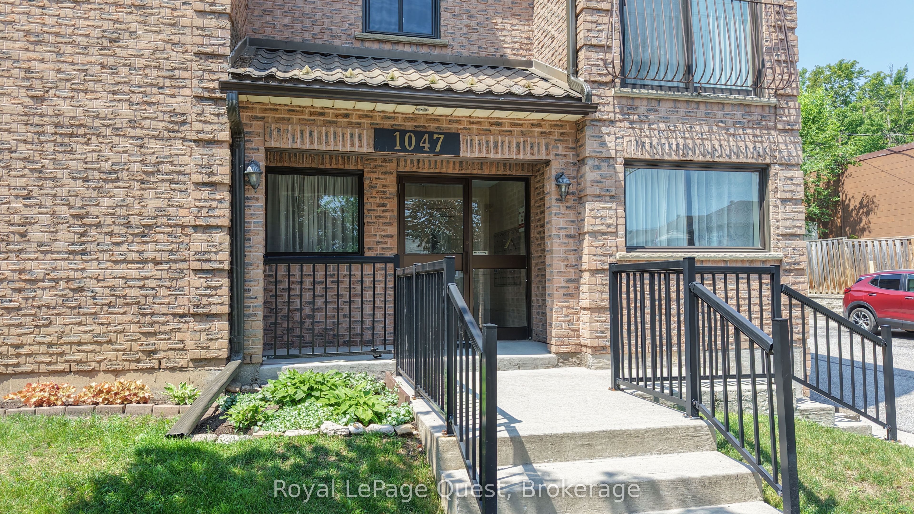 1047 Mississaga Street W 307, Orillia, ON L3V 3C7 photo 4
