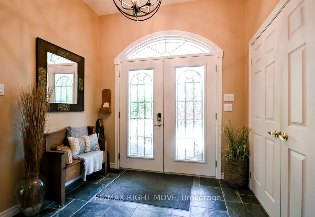 2636 Westshore Crescent, Severn, ON L3V 0V8