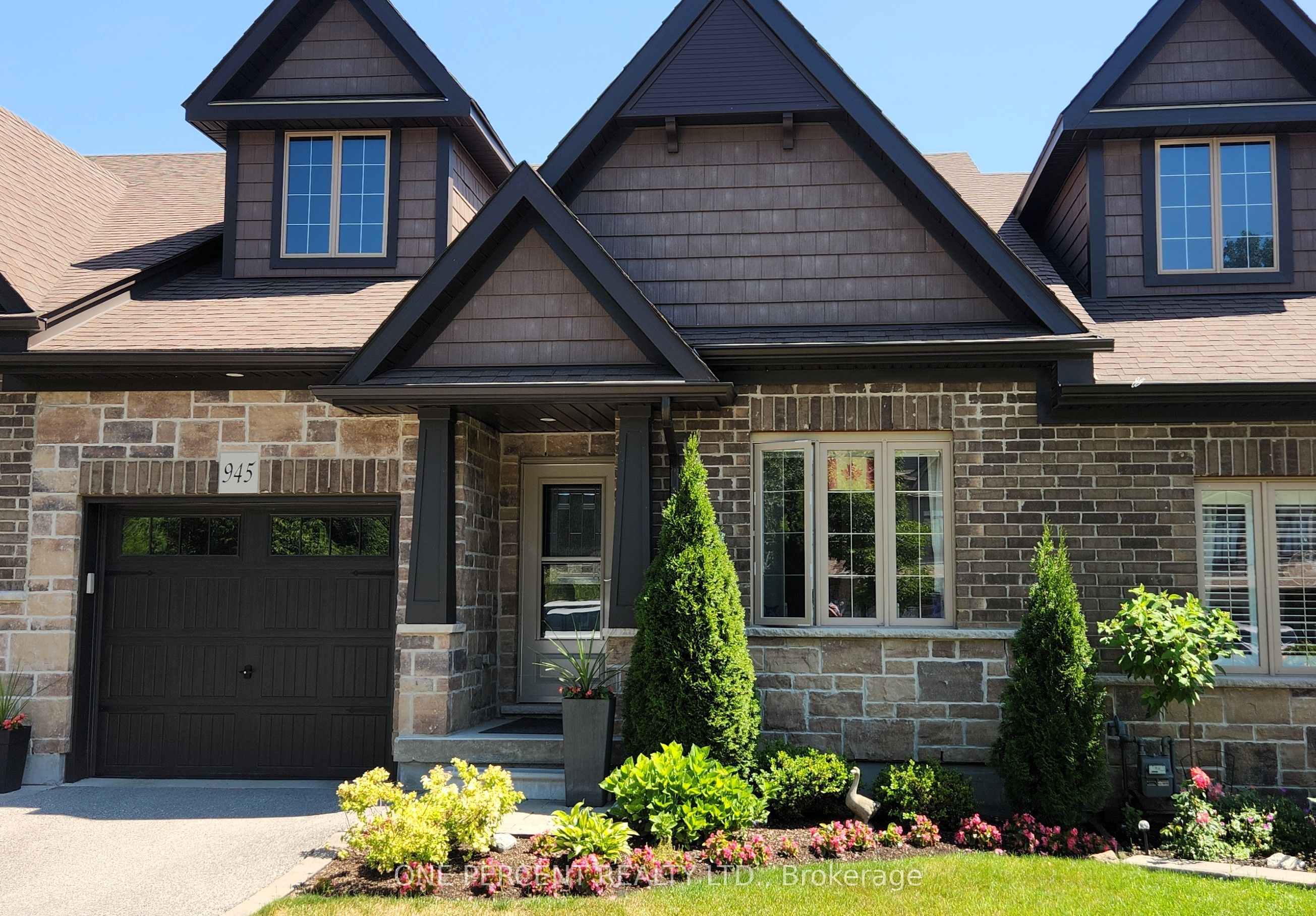 945 Cook Drive, Midland, ON L4R 0E4