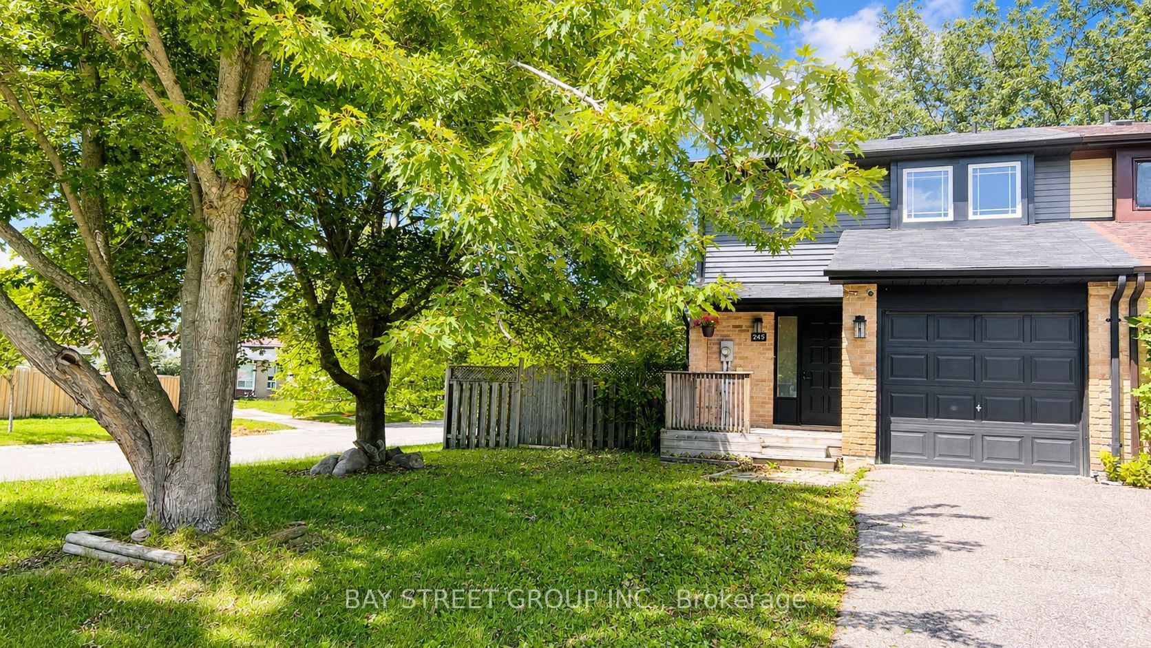 245 Browning Trail, Barrie, ON L4N 5C9 photo 2