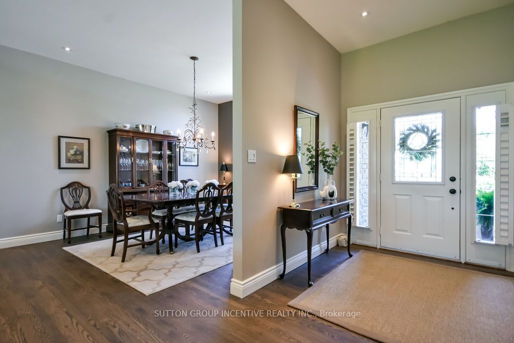 18 Bridle Path, Oro-Medonte, ON L0L 2L0 photo 3
