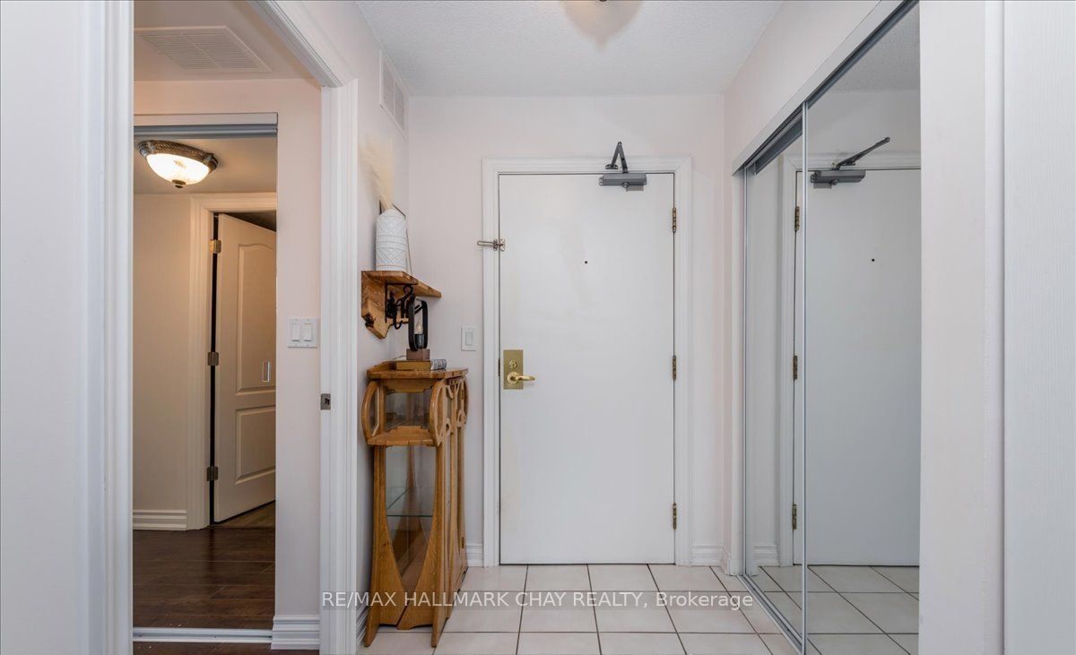 140 Dunlop Street E 1202, Barrie, ON L4M 6H9 photo 3