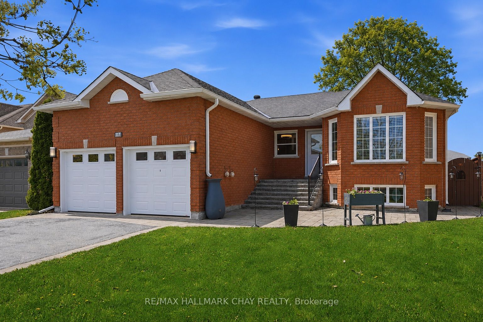 117 Brown Street, Barrie, ON L4N 7V7 photo 2