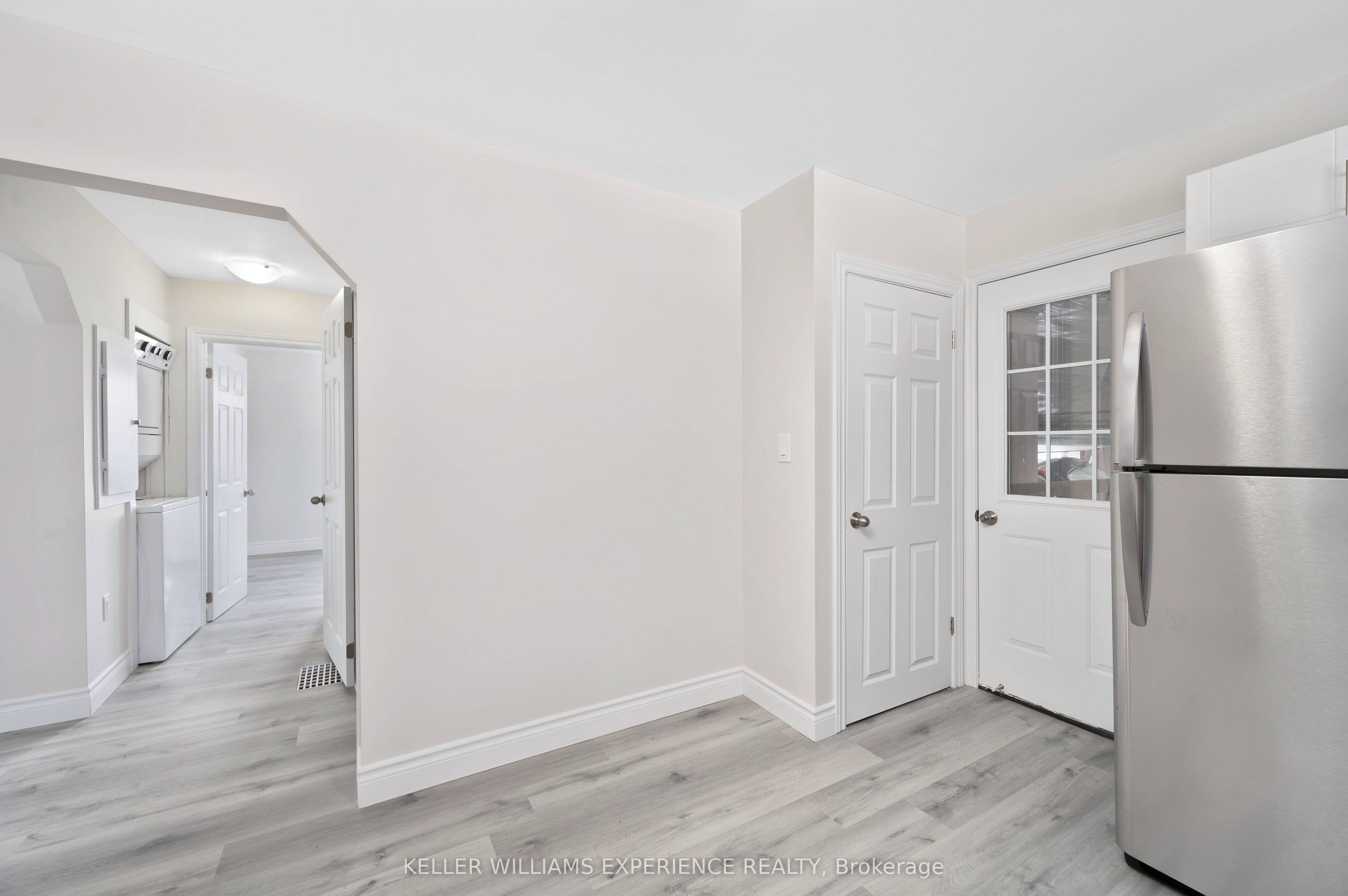 52 Cundles Road E Upper, Barrie, ON L4M 2Z7 photo 4