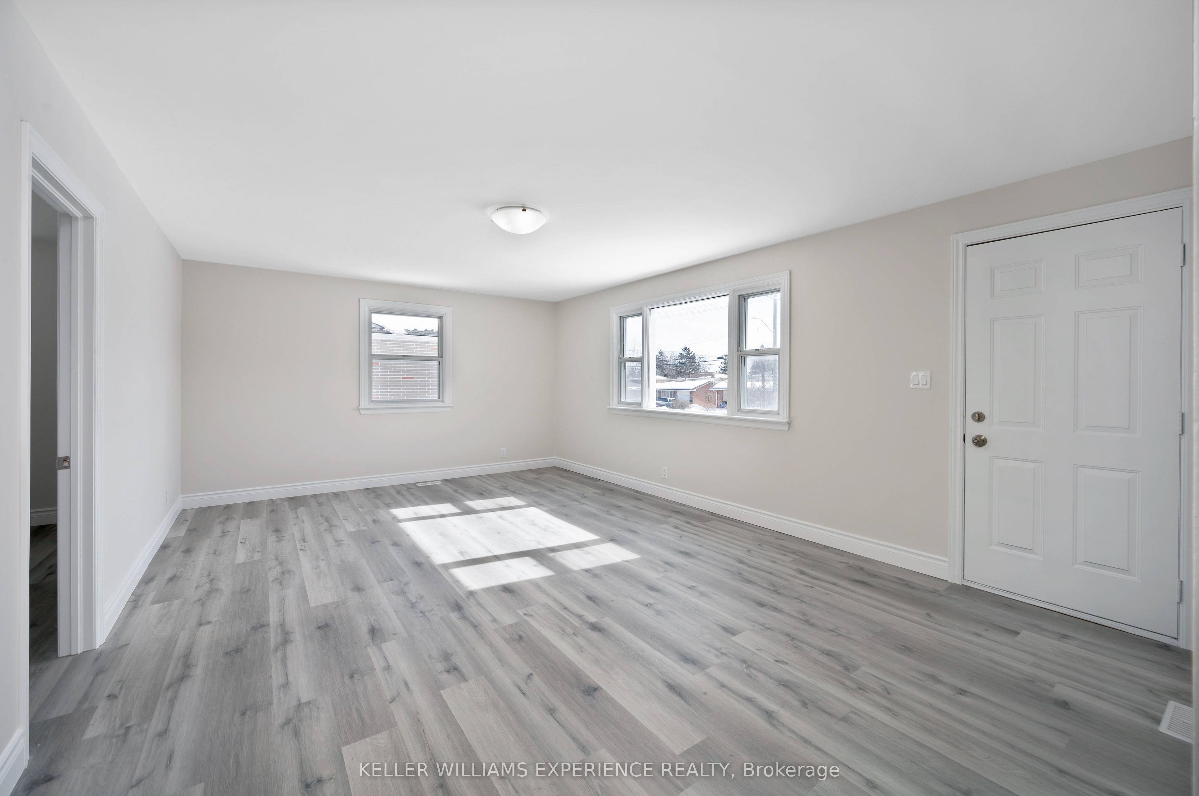 52 Cundles Road E Upper, Barrie, ON L4M 2Z7 photo 5