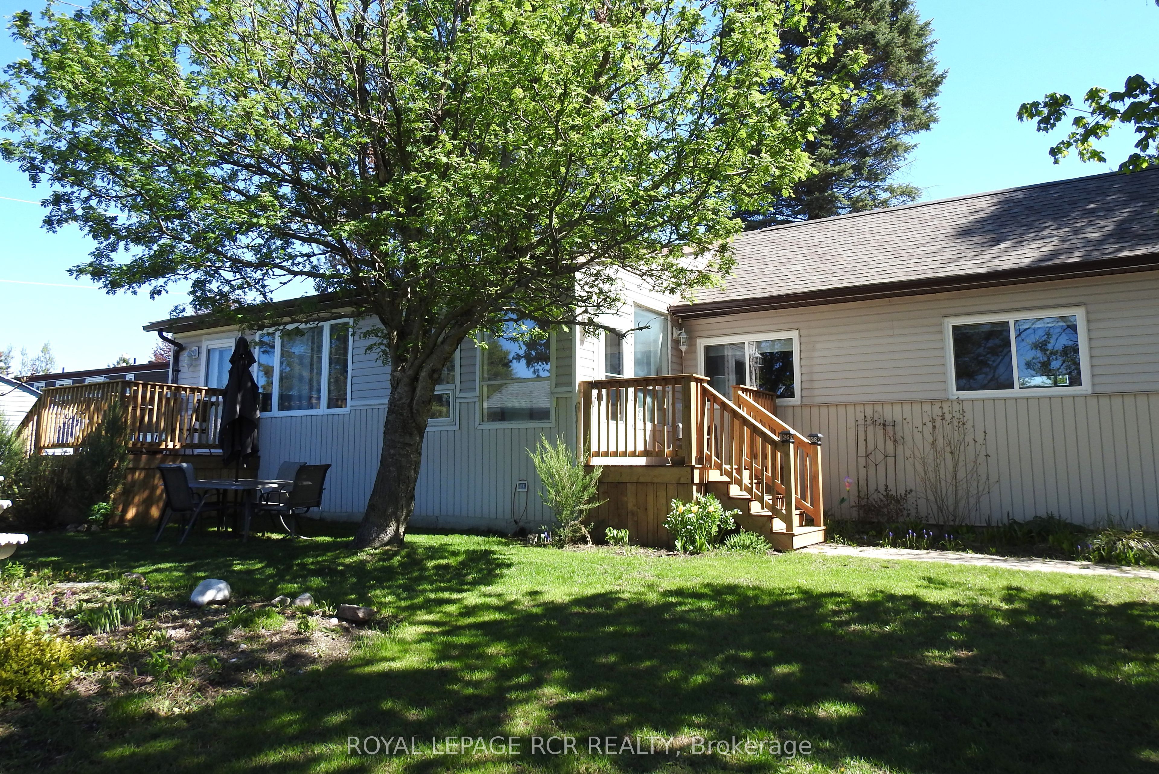 8 Claremont Crescent, Oro-Medonte, ON L3V 0P9 photo 2