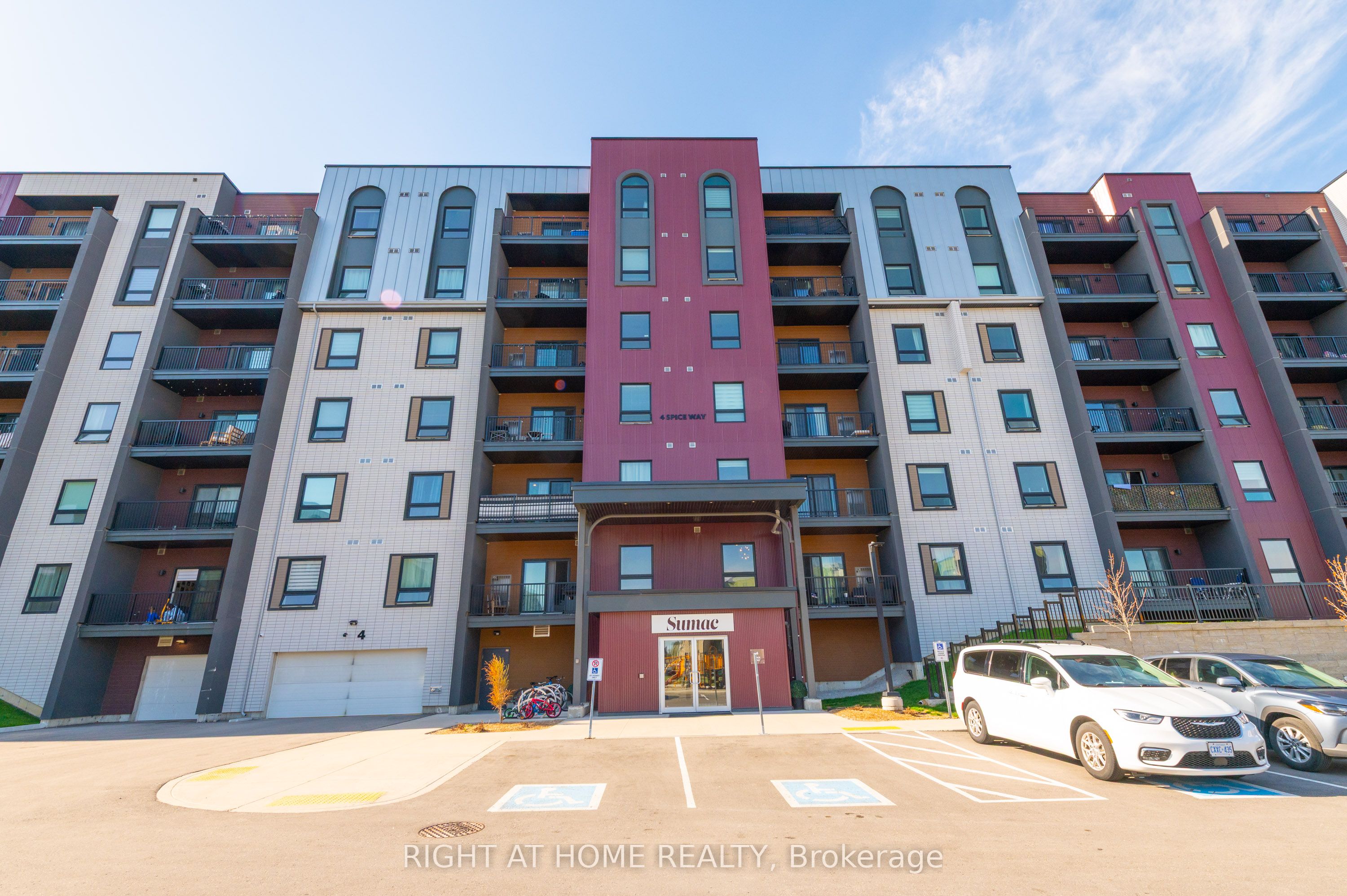 4 Spice Way 507, Barrie, ON L9J 0M2 photo 3