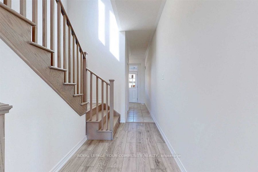 63 Valleybrook Road, Barrie, ON L9J 0L6 photo 4