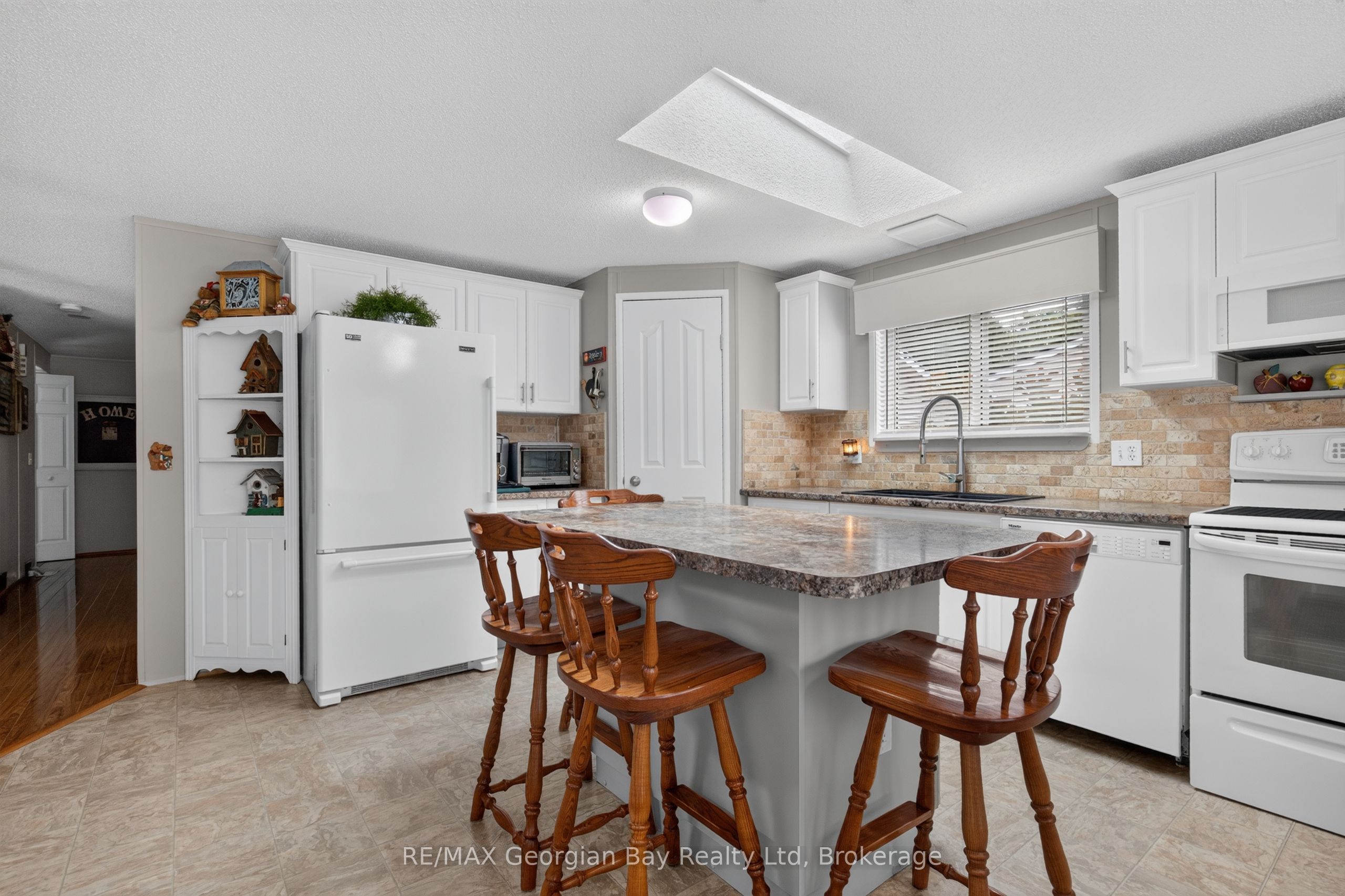 5411 Elliott Side Road 27 Scottsdale, Tay, ON L4R 4K3 photo 5
