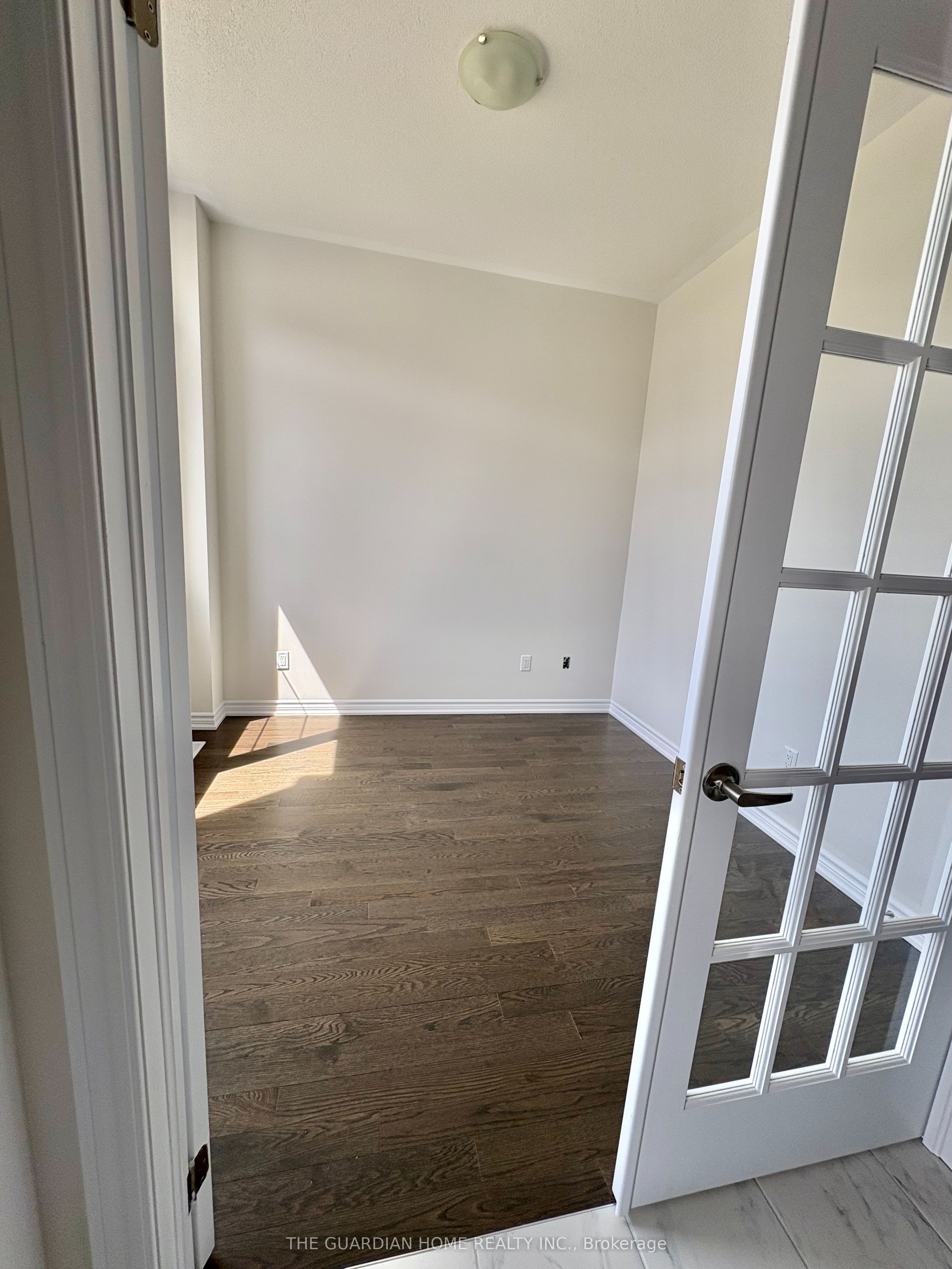 7 Tran Street, Wasaga Beach, ON L9Z 0M9 photo 3