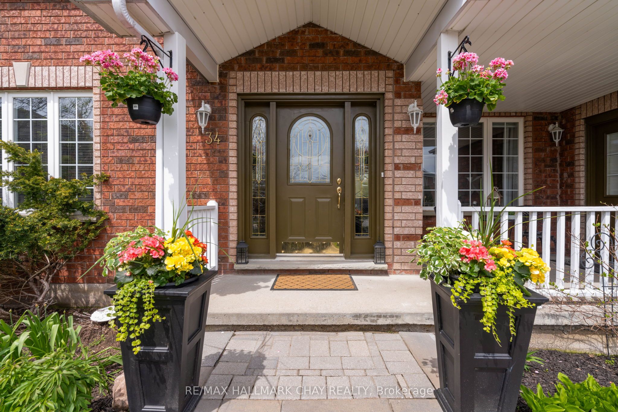 34 Crompton Drive, Barrie, ON L4M 6N1 photo 3