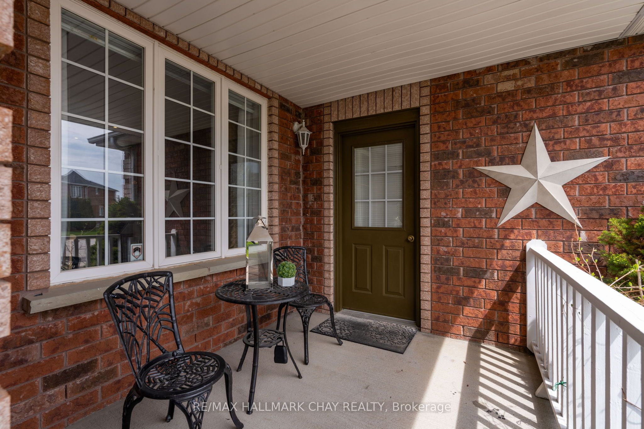 34 Crompton Drive, Barrie, ON L4M 6N1 photo 4