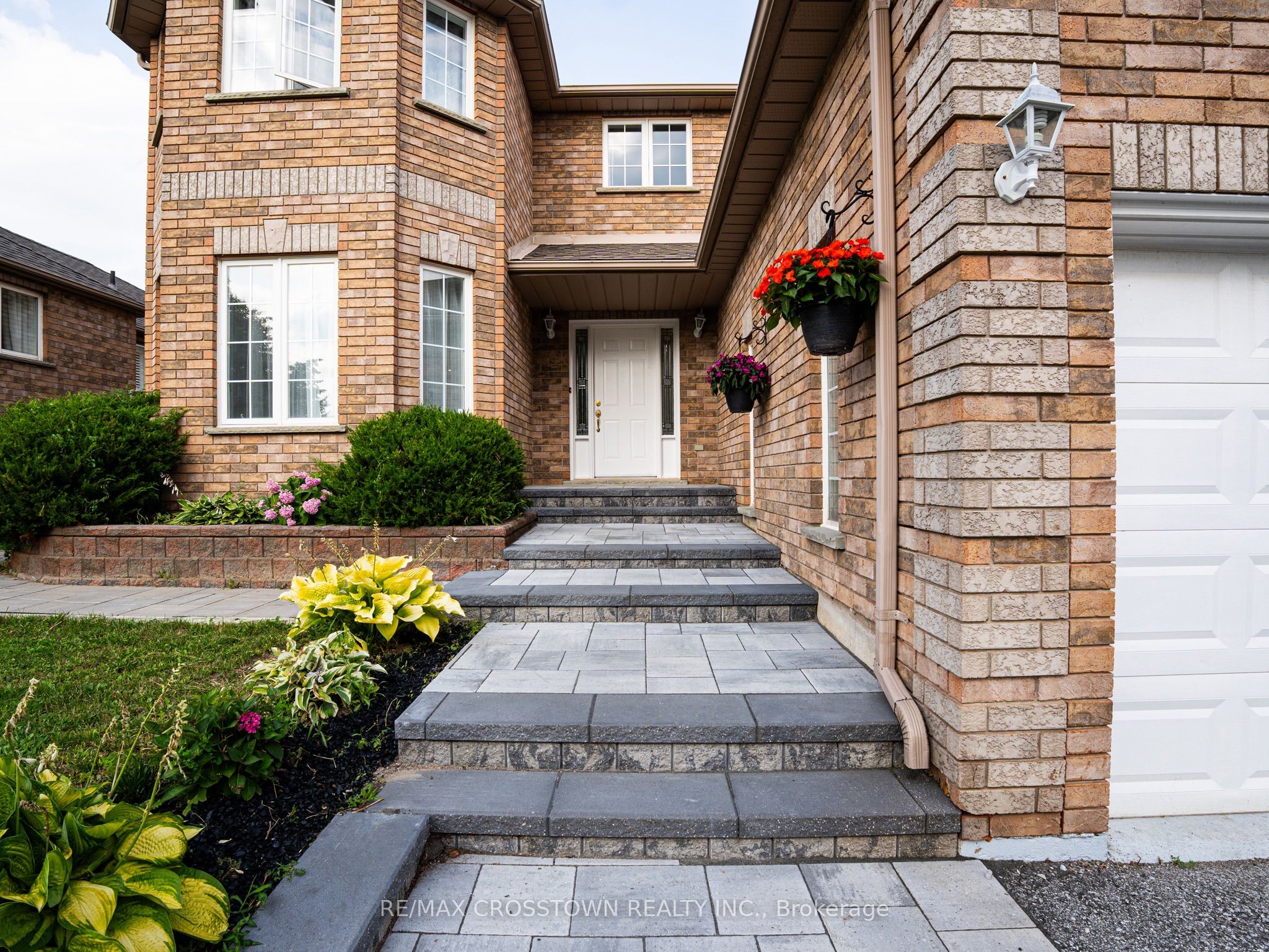 31 Logan Court, Barrie, ON L4N 8G9 photo 4
