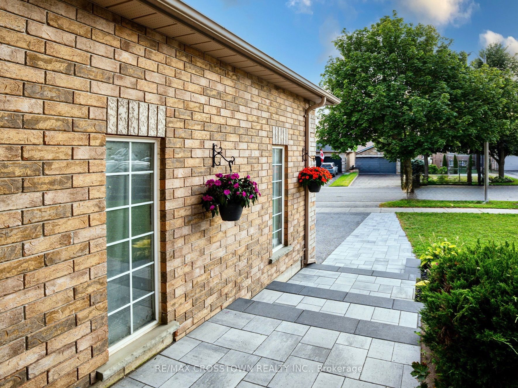 31 Logan Court, Barrie, ON L4N 8G9 photo 5
