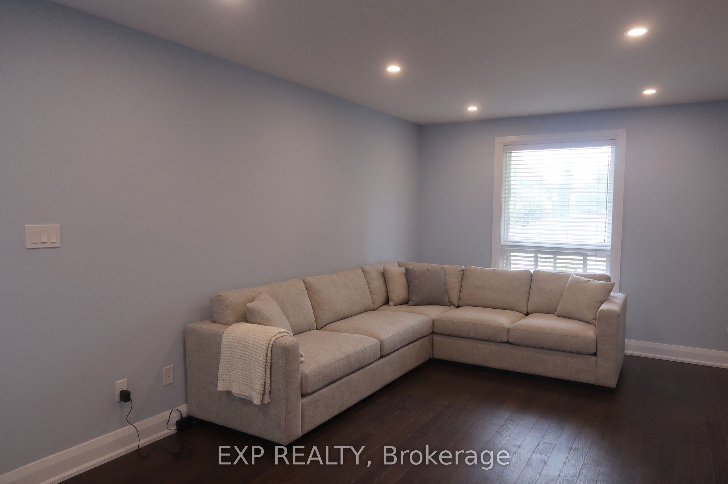 26 Curtiss Court, Barrie, ON L4M 2M7 photo 4