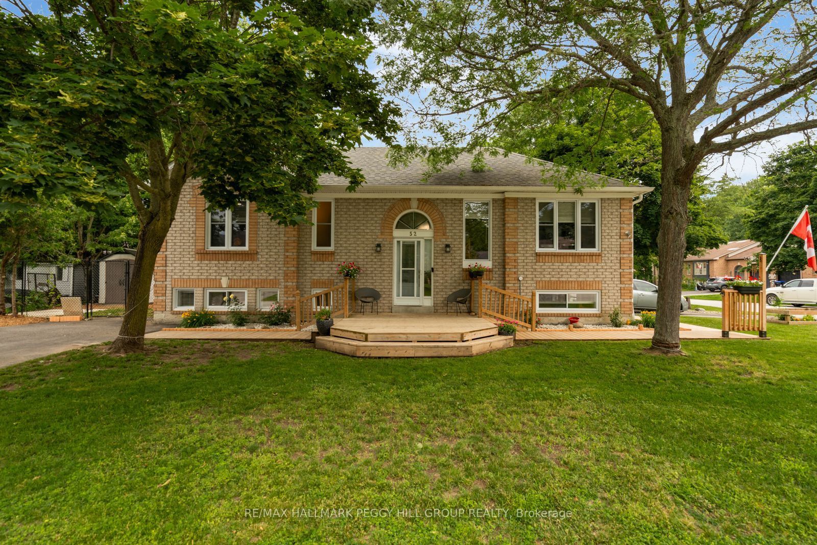 52 Harbour Crescent, Wasaga Beach, ON L9Z 1G5