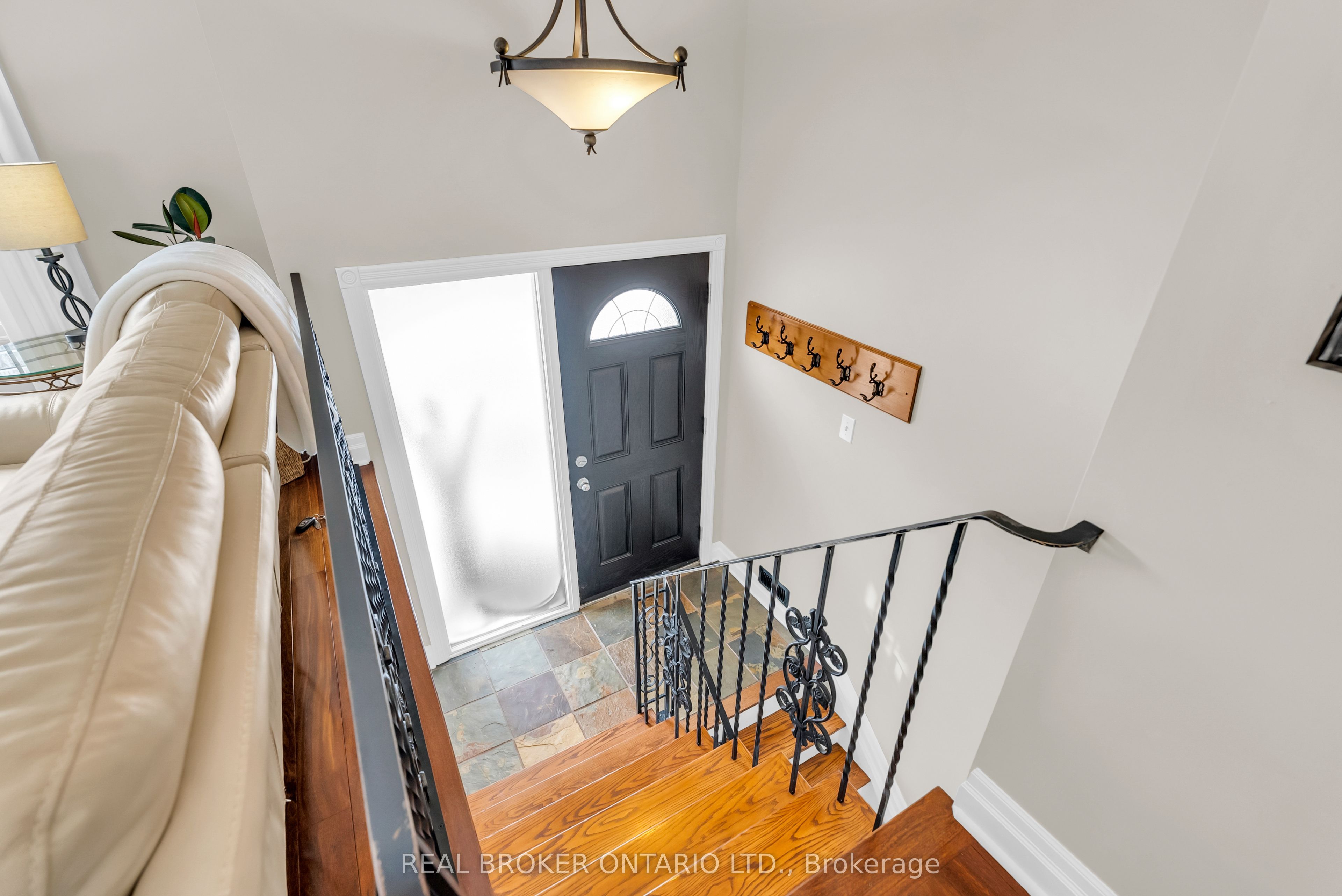 2477 Old Fort Road, Tay, ON L4R 4K3 photo 3