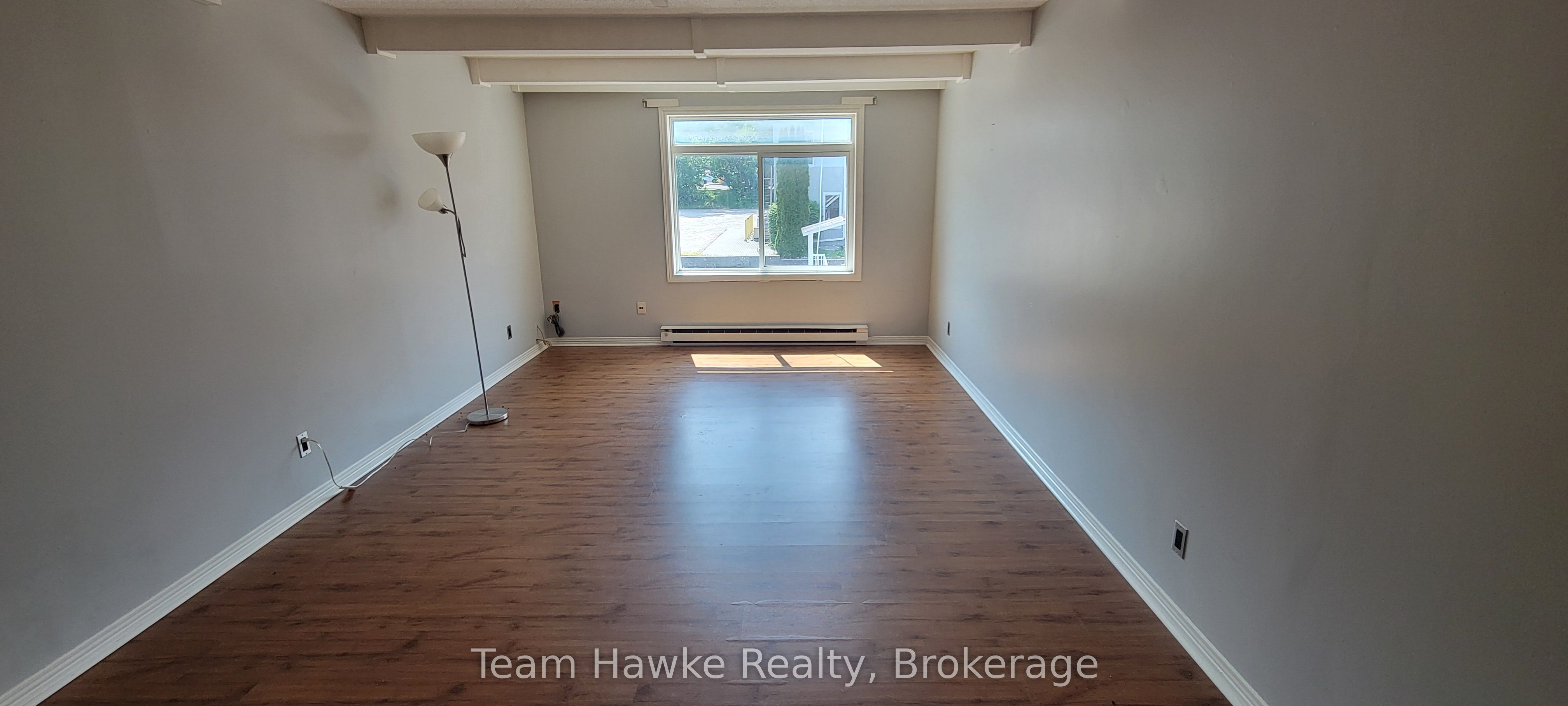 349 KING Street 2, Midland, ON L4R 3K7 photo 2