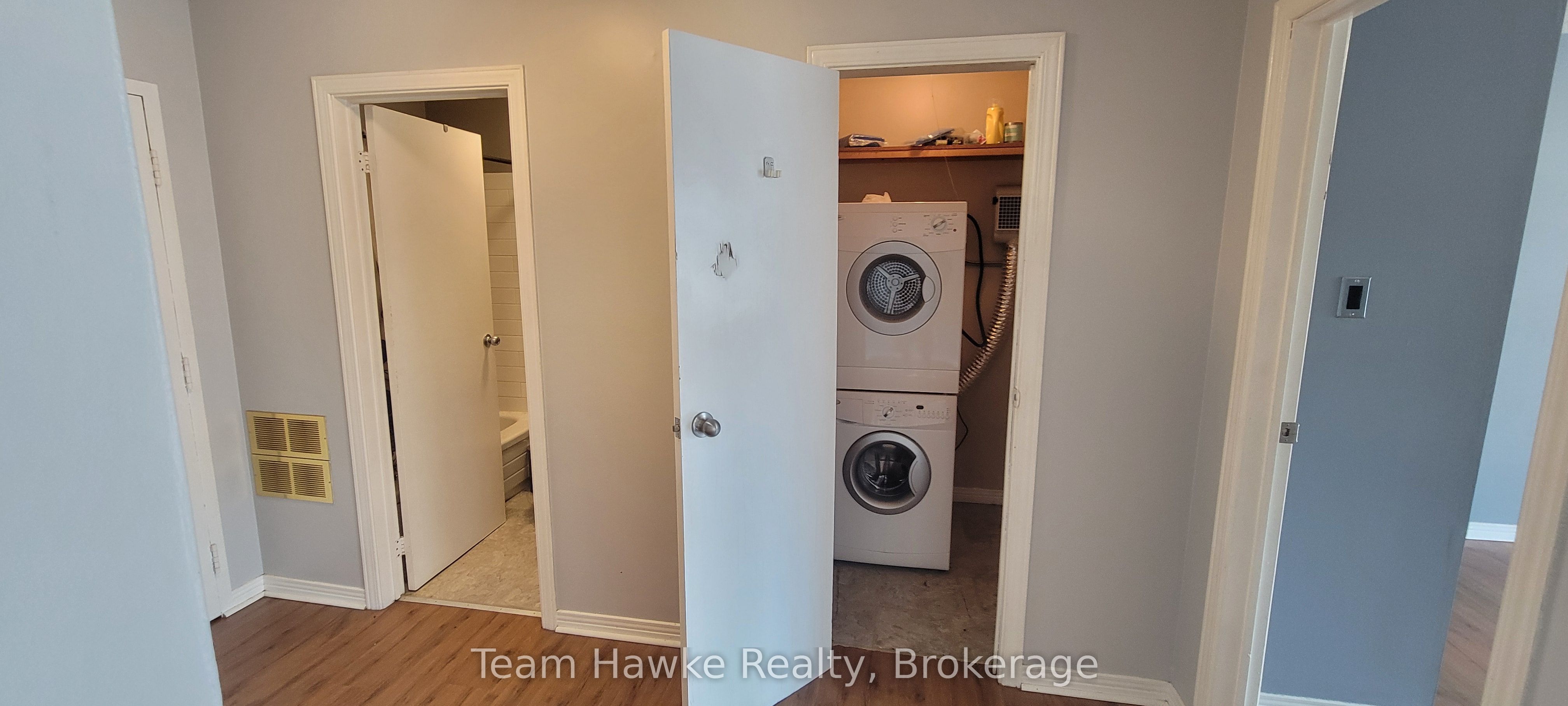 349 KING Street 2, Midland, ON L4R 3K7 photo 5