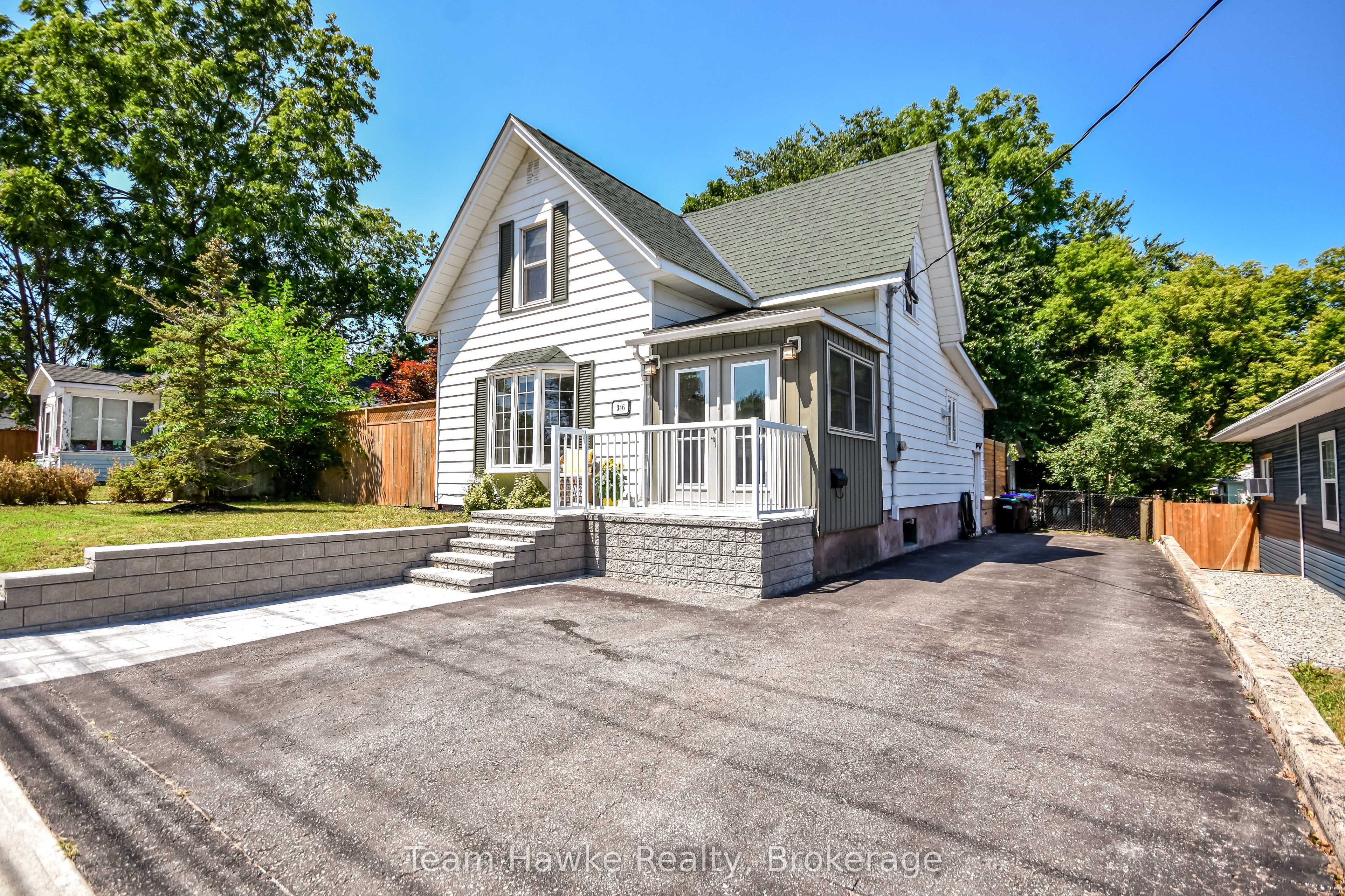 346 Yonge Street, Midland, ON L4R 2B4 photo 2