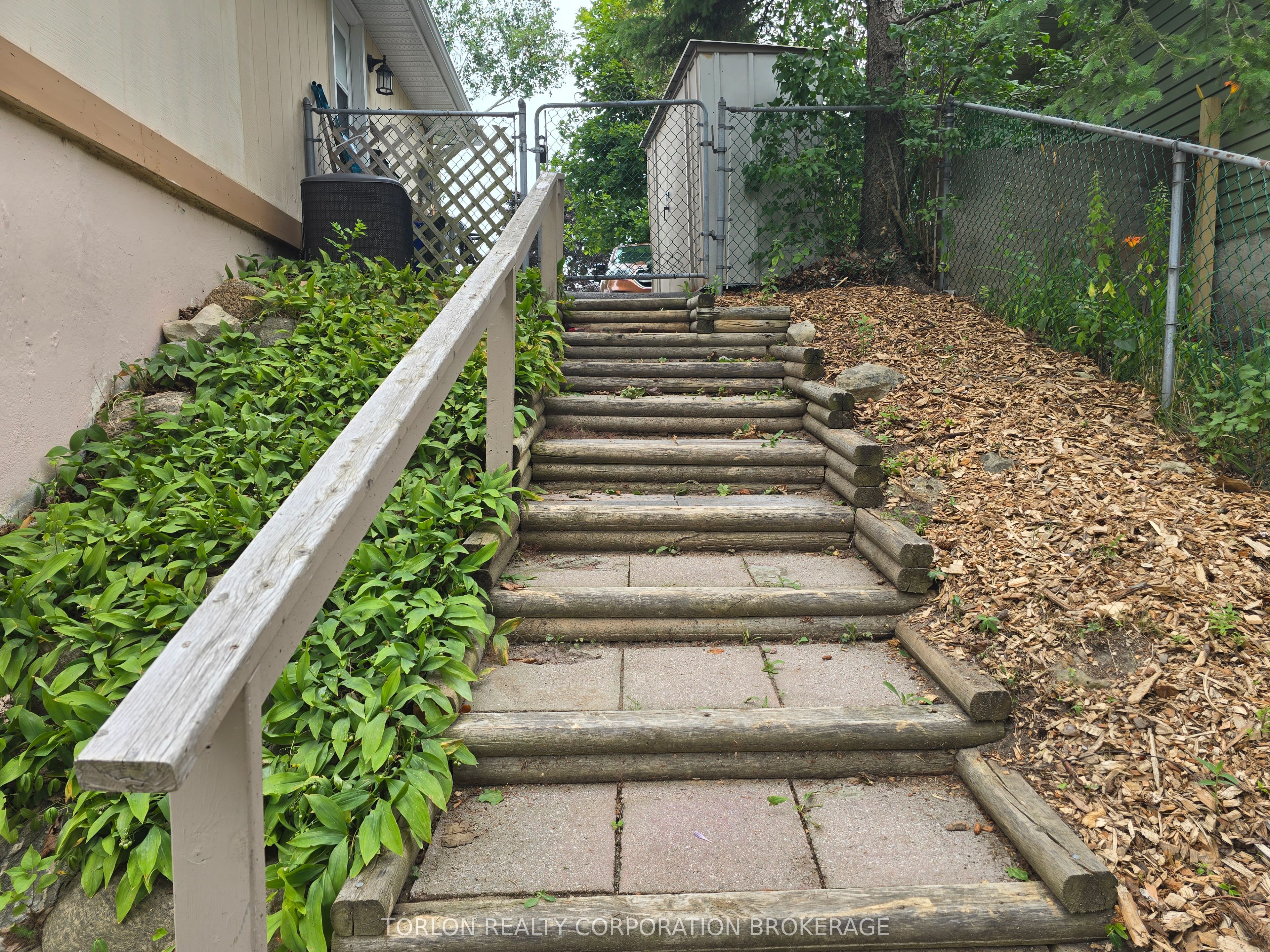 33 Browning Trail Basement, Barrie, ON L4N 5A5 photo 4