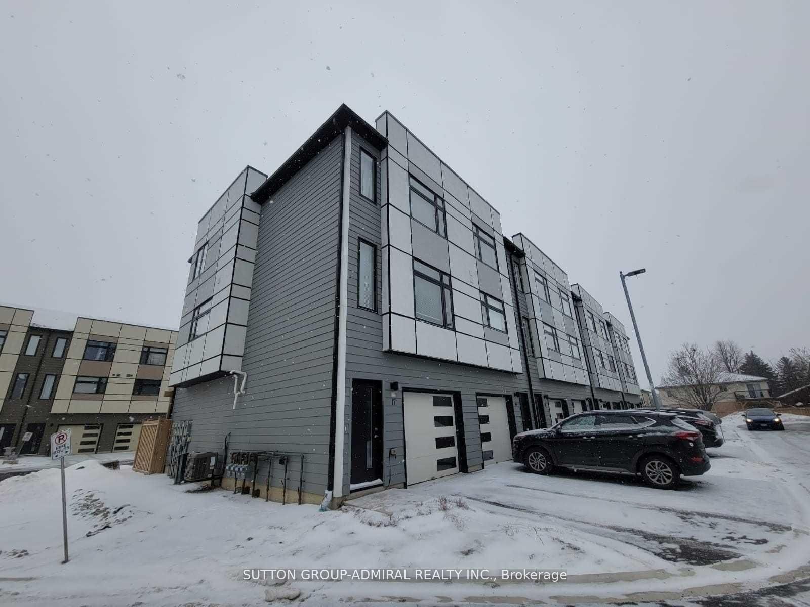 540 Essa Road 17, Barrie, ON L4N 9E5