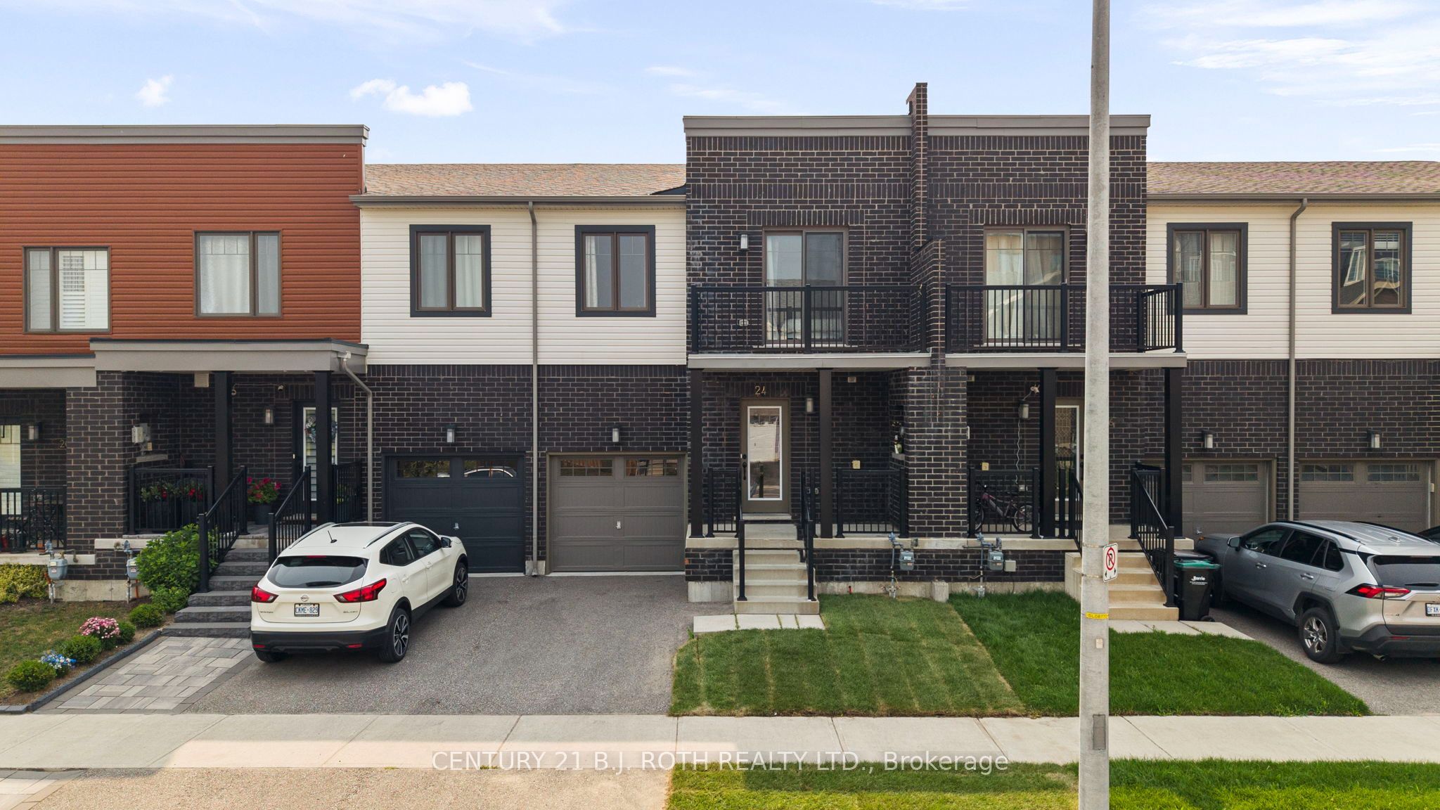 24 Brown Bear Street, Barrie, ON L9J 0H8