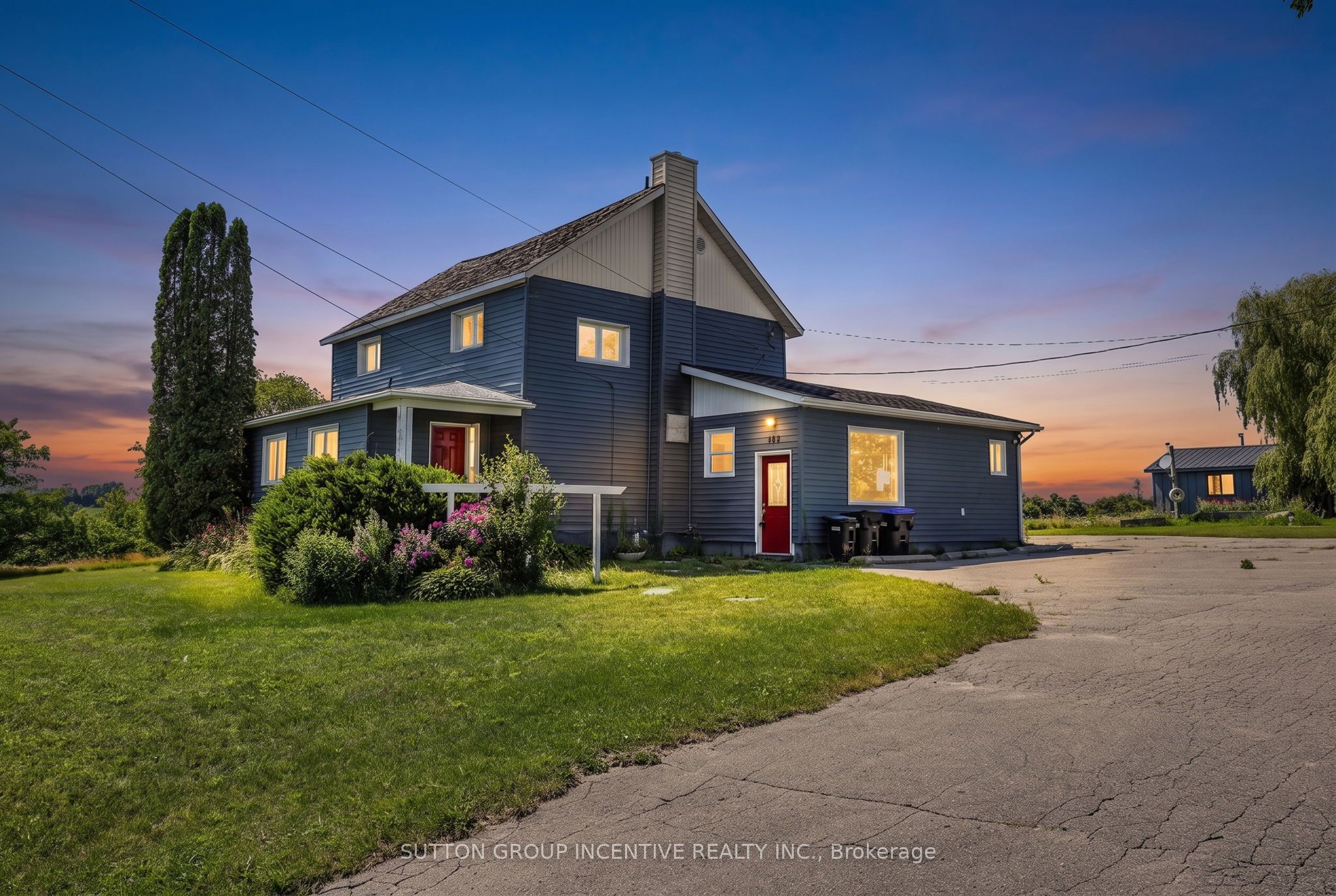 160 Rue Lafontaine Road W, Tiny, ON L9M 0H1