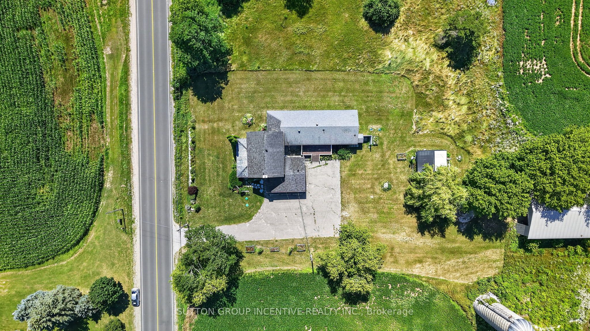 160 Rue Lafontaine Road W, Tiny, ON L9M 0H1 photo 3