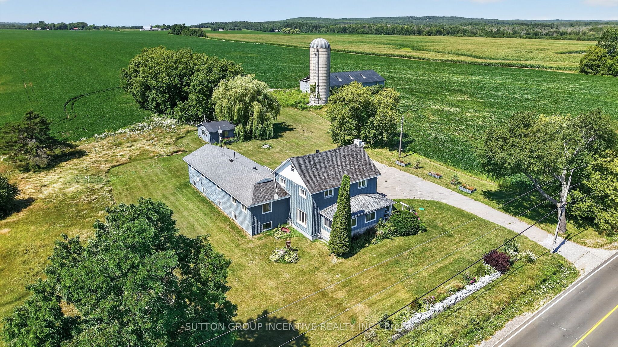 160 Rue Lafontaine Road W, Tiny, ON L9M 0H1 photo 4