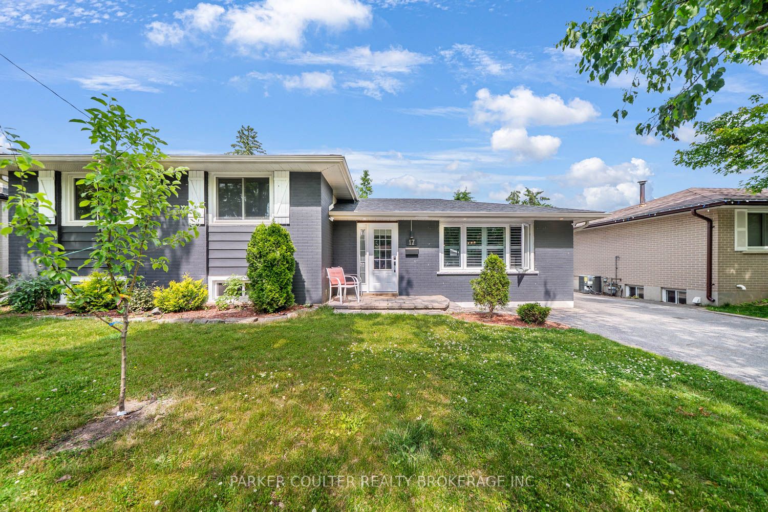 17 Harding Avenue, Barrie, ON L4M 3K1 photo 3