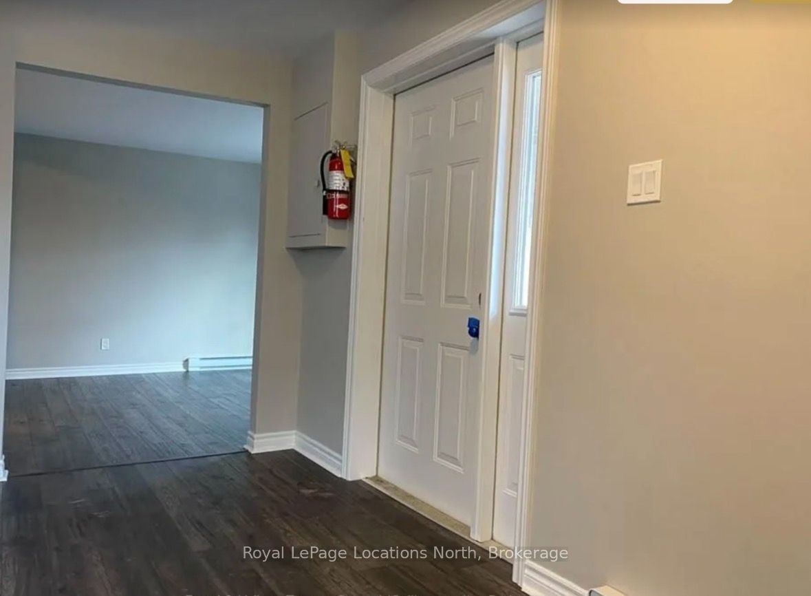 30 Pine Street Unit 2, Collingwood, ON L9Y 2N7 photo 5