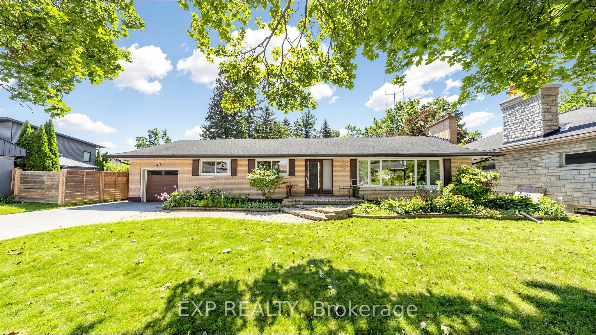43 Amelia Street S, Barrie, ON L4M 1M5